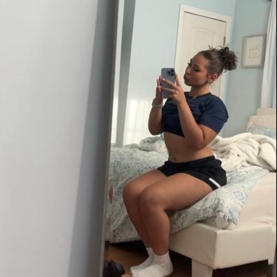 Lexxiii_lol's profile picture. 