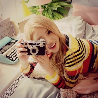 lovelyzvideos's profile picture. lovelyz media acc – nostalgia and new vids