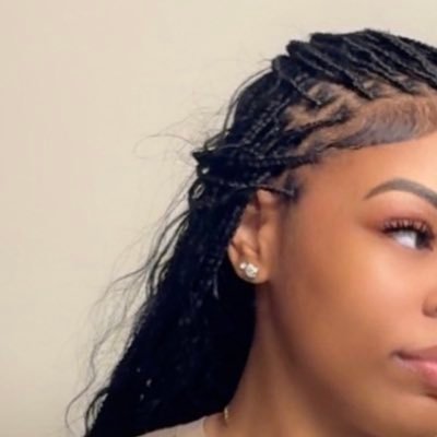 alizec_'s profile picture. 