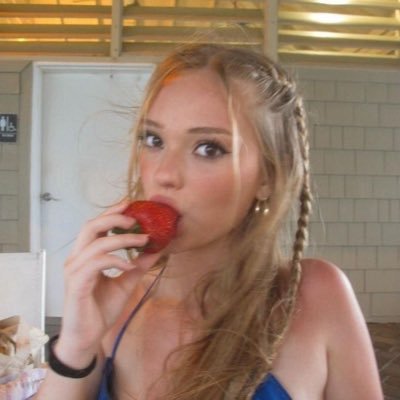 affairswaves's profile picture. god loves a trier, but aoife loves https://t.co/gmrzwxHKRF