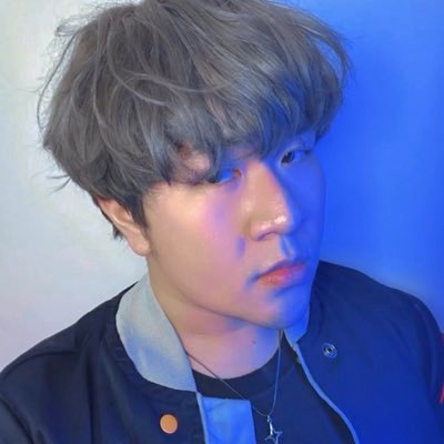 natharasho's profile picture. 26. internet oddity. 
visual artist & post prod. 
work @soargaming @antonychenn & manage @tuont0! 
(prev. @PlayApexEsports @btmclive)