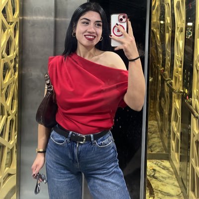 ipekkcktrk's profile picture. @Besiktas JK