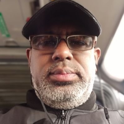 pedrosolanot's profile picture. El  hombre que no conoce su historia está condenado a repetirla.