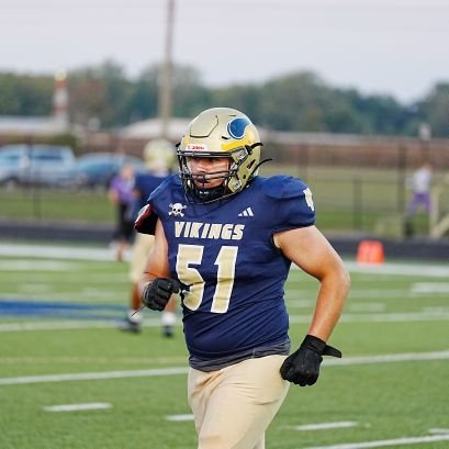 FiedlerRj's profile picture. Class of 2026
Nose Guard #51
5'11 🏈 225 pounds
GPA 3.57

rjfiedler51defense@gmail.com