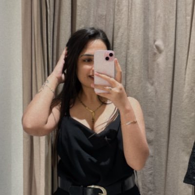 daalmakhniiii's profile picture. is app ke liye toh waqt hi waqt hai