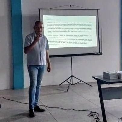 sm_josemilio's profile picture. politólogo, actor de teatro, docente universitario. actualmente trabajando en pro de llevar ayuda humanitaria a quien la necesite: Salvar vidas, cambiar vidas.