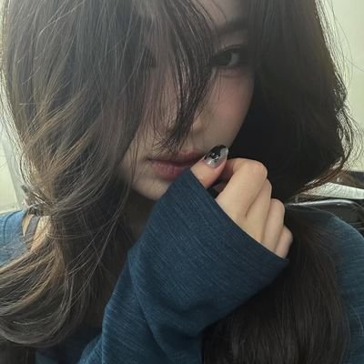 isawland's profile picture. write. info next update → https://t.co/12xr6lTEEa