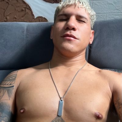 @nakedfoam1