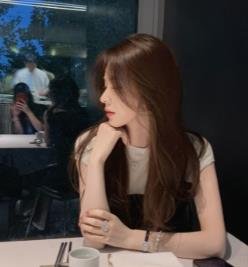 MaiLevra85079's profile picture. 