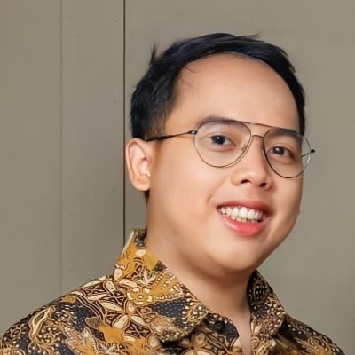 ardhanfadh's profile picture. husband @punyakaktus, Co-Founder / building @SeparuhGames .