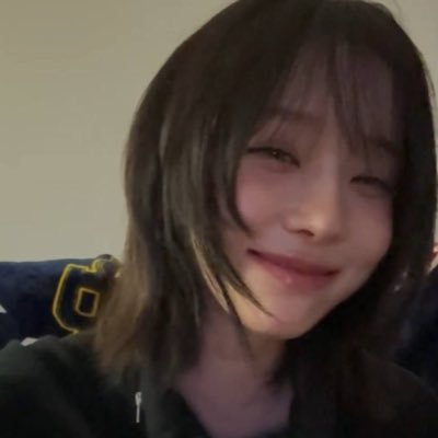 weyeseloy's profile picture.