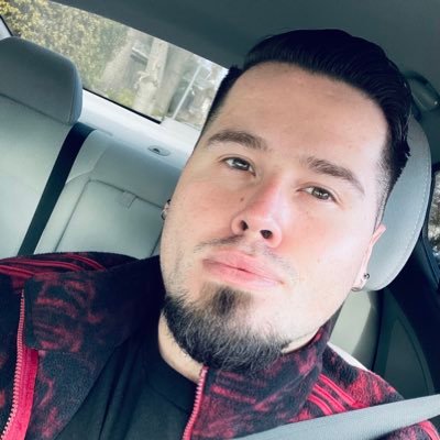 IwannaBelive916's profile picture. 