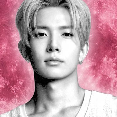 yeji4life__'s profile picture. for 🦌🐧⋆ #훈승 #밀당즈 | ★ #yeji4_mails  ARMY. CARAT. ENGENE