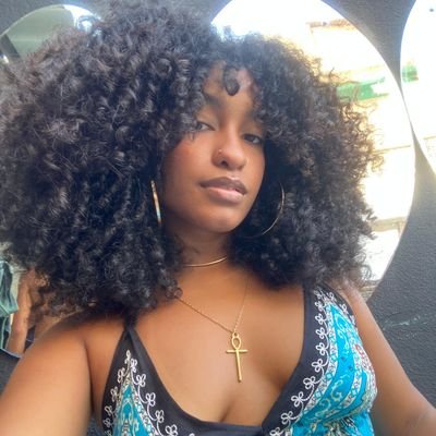 @afrovenuus