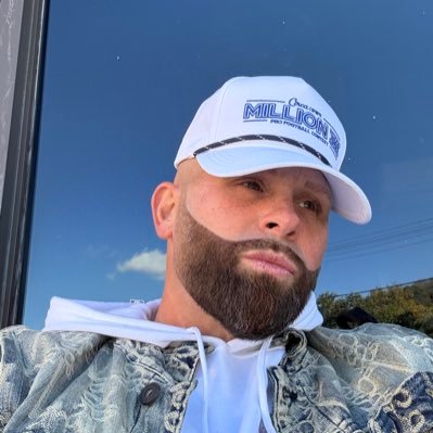 LiveOddsMJ's profile picture. The only thing worth doing is the impossible. Everything else is gray.