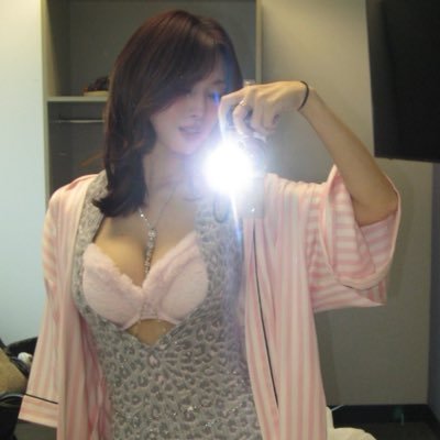 @bvnnyvamp