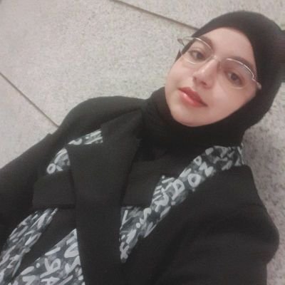 NarjesD2002's profile picture. آزرده‌دل از کویِ تو رفتیم و نگفتی
کی بود؟ کجا رفت؟ چرا بود و چرا نیست…