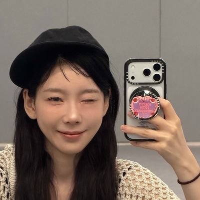 chrisppea's profile picture. Sone💕| SNSD🩷| Taeyeon💜| Tiffany🖤| Sunny🐰| Yuri🦪| Sooyoung🍔| Hyoyeon💃| Yoona👸🏻| Seohyun🪽 + sy🧊 & others 
💥⚡☄️