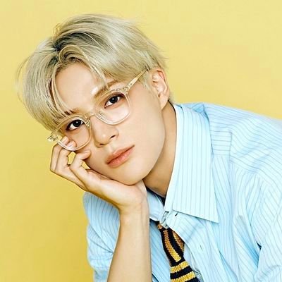 caratkeik's profile picture. Jangan lupa folbek ya 🤗