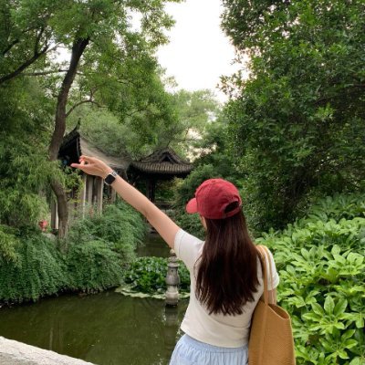 locatellivalee's profile picture. 