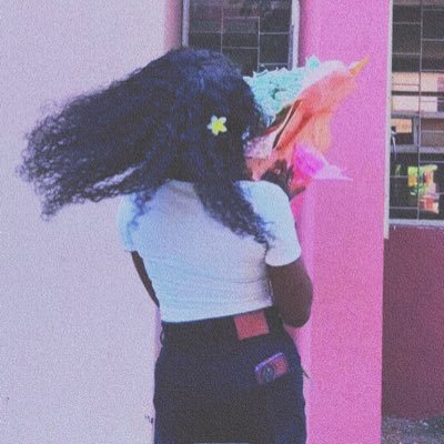 annaa_nova's profile picture. Content Creation|| Web3 enthusiast||fashion mogul🦋🩷