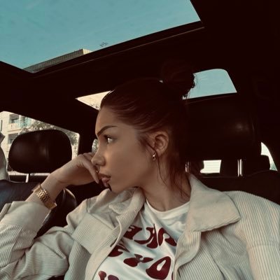 apeuzemljibluda's profile picture. 13/само је безвезе кад се пробудиш