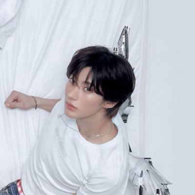 priemaris's profile picture. "our life is no correct"