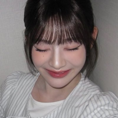 hannieeuns's profile picture. stxtayc makes me smile