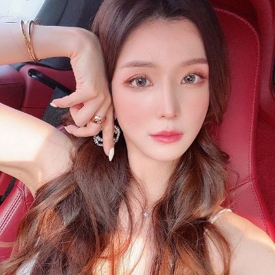 9988_nan's profile picture. I am owner of skincare and cosmetics brands💊🎀💊