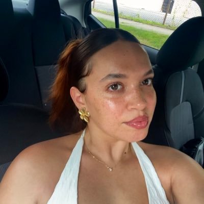 _versase's profile picture. 
