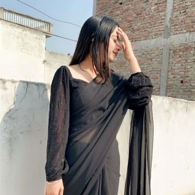 Dineshdhkd's profile picture. अंत अस्ति आरंभ!!  क्रिकेट में रुचि , राजनीति में थोड़ी समझ, मनमौजी हूं,  संगीत प्रेमी हूं, बिंदास 😎 हूं,  आपका स्वागत हैं 🙏🙏