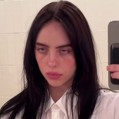 thesadbaby's profile picture. soft thoughts, hard feelings.