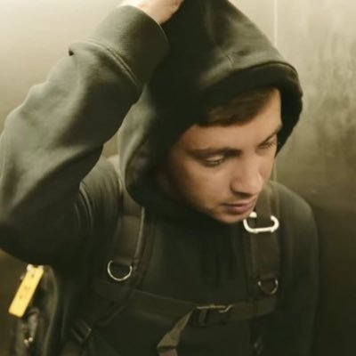 good_daydema's profile picture. *ੈ✩‧₊˚ don’t let me be gone  *ੈ✩‧₊˚