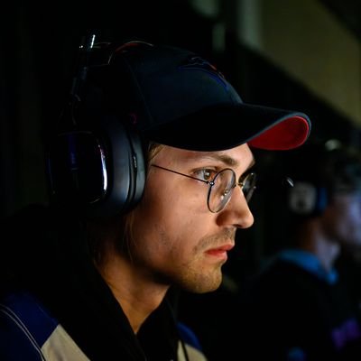 MattieMathias_'s profile picture. 26 🇨🇦 | @HCS Player for @TheParadox_ESG | HCS Worlds '23 Finalist (4th) | 4x Halo FFA Winner & 15x FFA Finalist 🏆