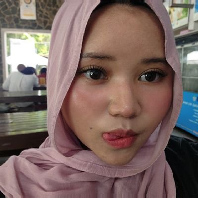 mucimatcha's profile picture. UGM²³

sering menawarkan kost mamakku 🤭🤭🤭
HOMOPHOBIC ya lup u