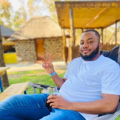 Luvbender's profile picture. SINGLE & not Searching |SCORPIO|Inner Peace| Eater|Avid Reader|Sporty| Endurer|Anime| #LFC #YNWA #ESPANA #OKC