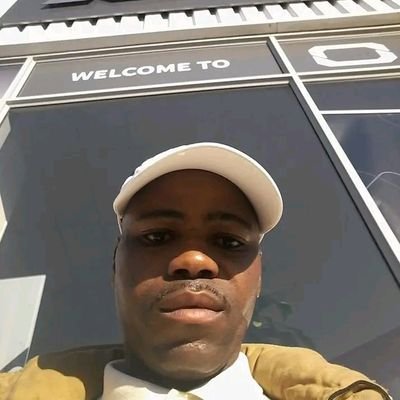 LugongoloL74006's profile picture. 