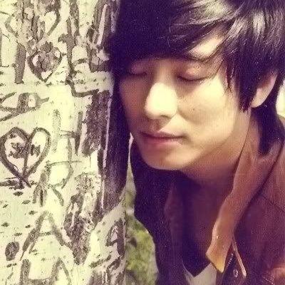 kwonse82's profile picture. 아주 사적인 율빵이의 터벅터벅 나의 일상