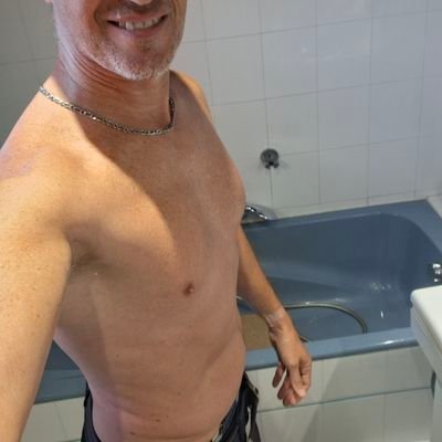 ripley189594's profile picture. 