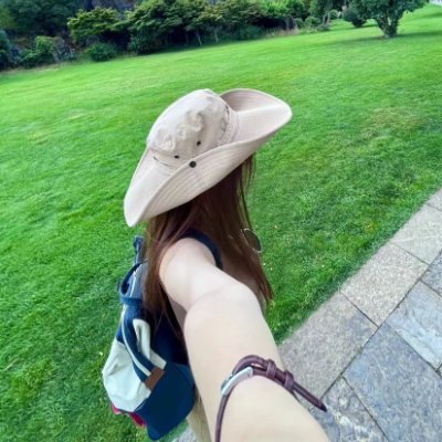 Chariya1a's profile picture. Success tastes sweeter after nights of tears, fighting doubts and conquering fears🫶