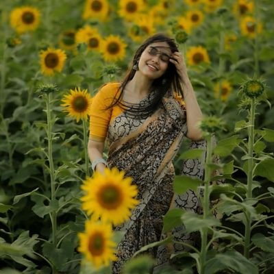 Priya6353's profile picture. 