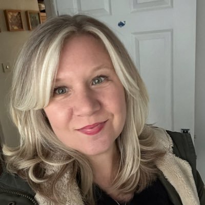 undercoverjule's profile picture. Mama 💙 Gif Enthusiast 😆 Unstoppable Sleep Machine 😴 Bit sweary 🤭 All outlandish & political views are my own