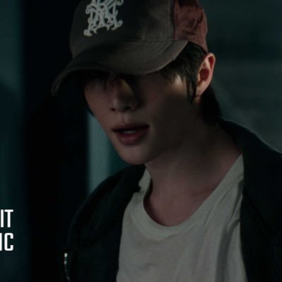 txtcrackheads01's profile picture. #범규 : 꿈 처럼 그냥 사라질까봐 @TXT_members @andTEAM_members @BTS_twt @katseyeworld she/her