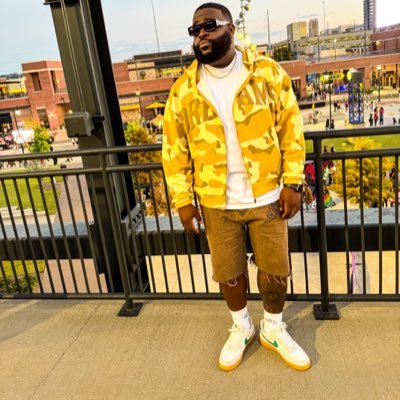 notdawn4sho's profile picture. May or may not be Don’s account.