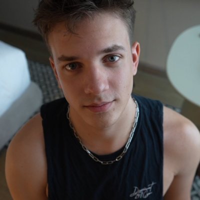 Peterscon2's profile picture. You only live once , but if you do it right once is enough 🏆