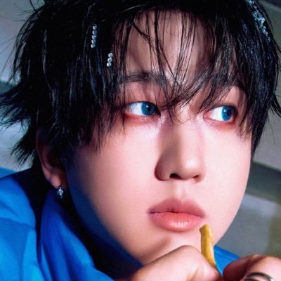 binsdoodle's profile picture. certified seolar and top dwaekki lover.. also slightly delulu and 1/2 of changbin’s angels ᡣ𐭩 ྀིྀ