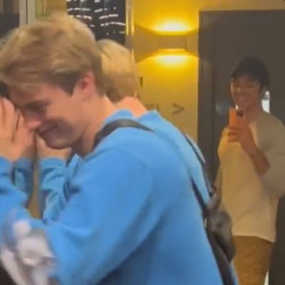 onxpurpose's profile picture. lock & key