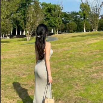 AfonsoAiveca's profile picture. I'm a simple girl at heart, living in San Francisco. I'm quiet yet open to new people and experiences, and I treat others with kindness and respect everyone❤️❤️