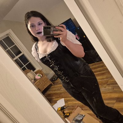 CurvyKirby2_0's profile picture. Transfer, figuring it all out still, just gimme a moment yall