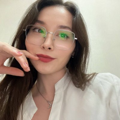 Michell1t4m's profile picture. Let's talk about pursuing your passions! As a management consultant.